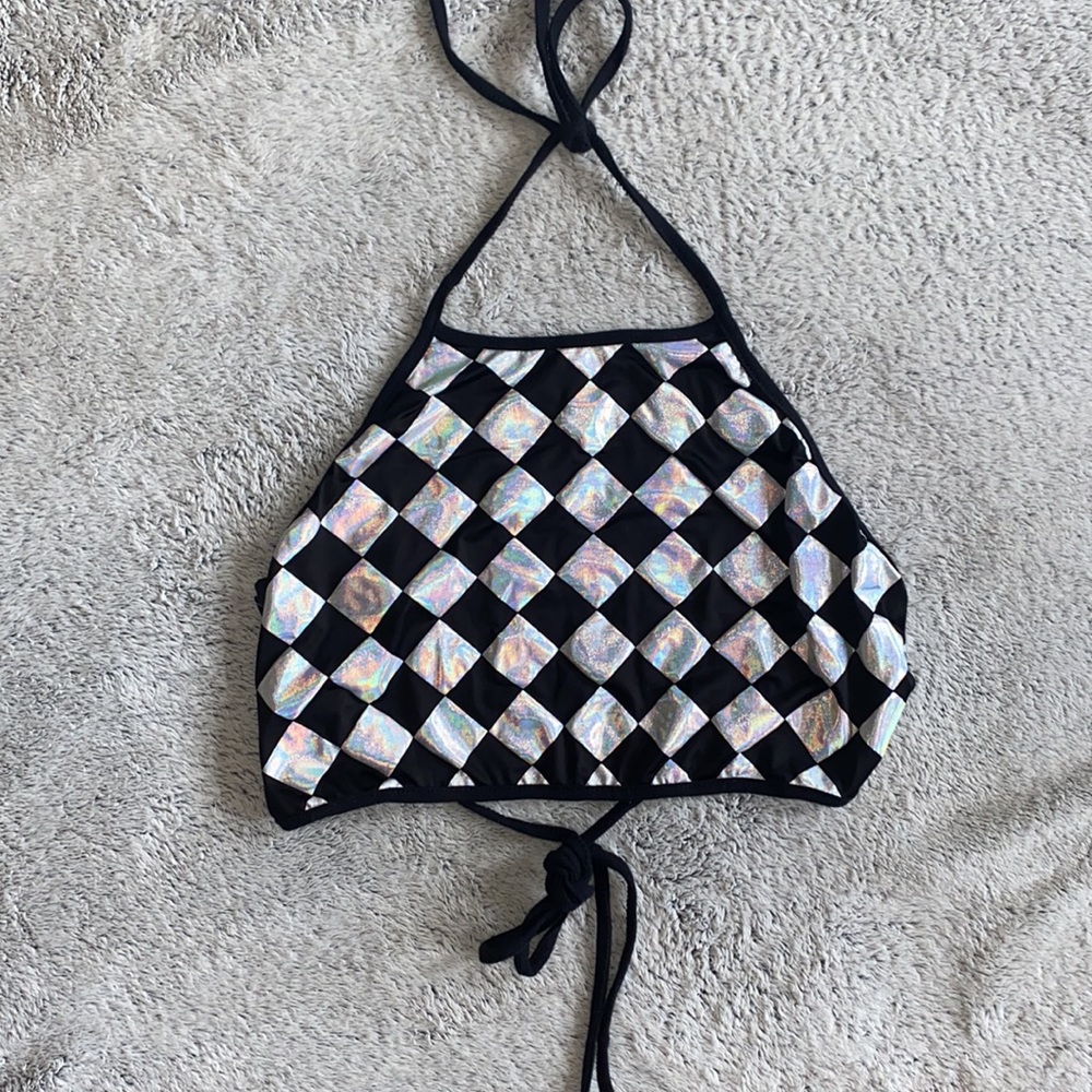 🪞 NEW halter tie back holographic  top